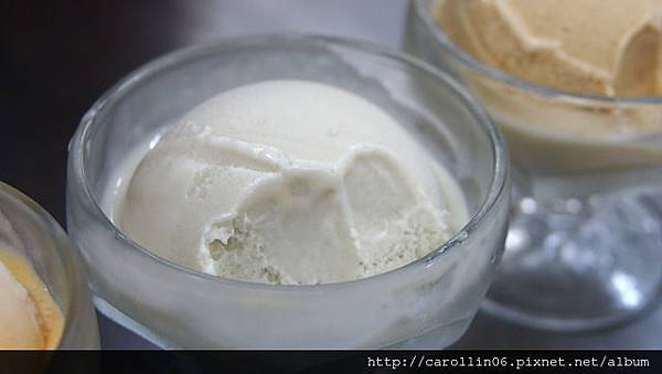 【美食】台北。西門町《雪王冰淇淋》73種獨家特色口味供應中心-雪王 【美食】台北。西門町《雪王冰淇淋》73種獨家特色口味供應中心-雪王