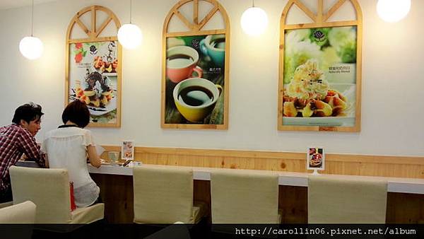 【食記】《玻爾鬆餅》東區平價小憩處-玻爾鬆餅 【食記】《玻爾鬆餅》東區平價小憩處-玻爾鬆餅