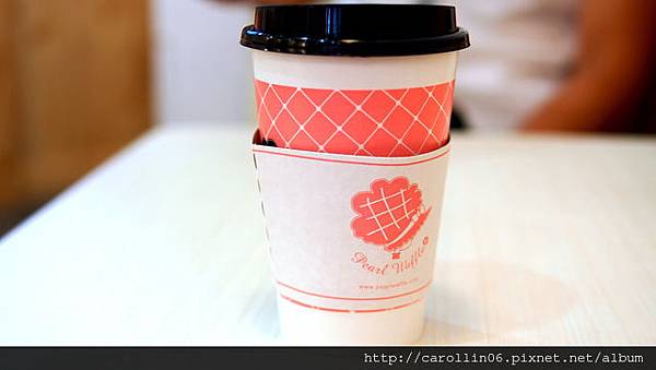 【食記】《玻爾鬆餅》東區平價小憩處-玻爾鬆餅 【食記】《玻爾鬆餅》東區平價小憩處-玻爾鬆餅