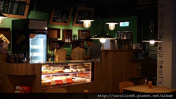 【隨興食記】《塔吉特千層蛋糕專賣店》台北信義人文館-塔吉特 【隨興食記】《塔吉特千層蛋糕專賣店》台北信義人文館-塔吉特