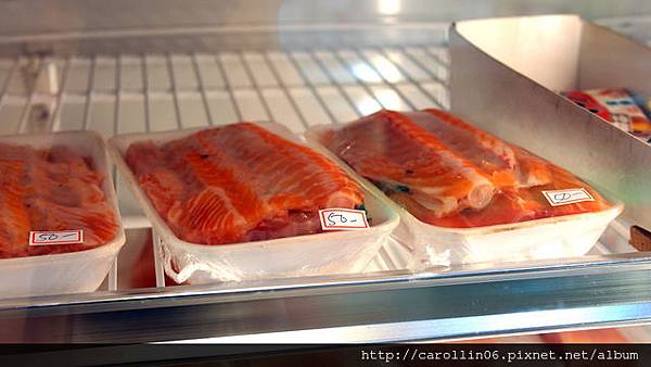 【美食】新北市。永和《國屏超低溫生魚片》超平價海鮮丼飯推薦!-國屏 【美食】新北市。永和《國屏超低溫生魚片》超平價海鮮丼飯推薦!-國屏