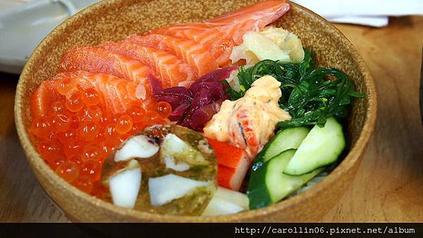 【美食】新北市。永和《國屏超低溫生魚片》超平價海鮮丼飯推薦!-國屏 【美食】新北市。永和《國屏超低溫生魚片》超平價海鮮丼飯推薦!-國屏