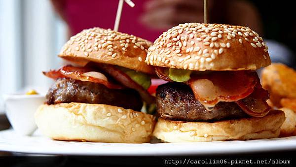 【隨興食記】《HALEAKALA 夏威夷酒吧餐廳》-HALEAKALA 【隨興食記】《HALEAKALA 夏威夷酒吧餐廳》-HALEAKALA