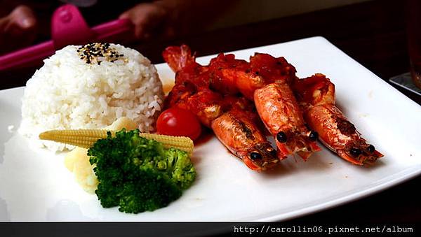 【隨興食記】《HALEAKALA 夏威夷酒吧餐廳》-HALEAKALA 【隨興食記】《HALEAKALA 夏威夷酒吧餐廳》-HALEAKALA