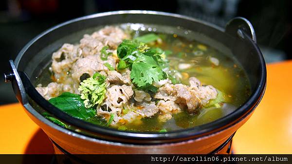 【美食】台北。信義區市政府站《傷心酸辣粉》台版四川成都當地特色小吃-傷心酸辣粉 【美食】台北。信義區市政府站《傷心酸辣粉》台版四川成都當地特色小吃-傷心酸辣粉