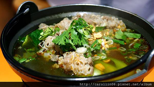 【美食】台北。信義區市政府站《傷心酸辣粉》台版四川成都當地特色小吃-傷心酸辣粉 【美食】台北。信義區市政府站《傷心酸辣粉》台版四川成都當地特色小吃-傷心酸辣粉