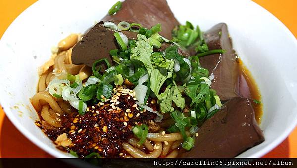 【美食】台北。信義區市政府站《傷心酸辣粉》台版四川成都當地特色小吃-傷心酸辣粉 【美食】台北。信義區市政府站《傷心酸辣粉》台版四川成都當地特色小吃-傷心酸辣粉