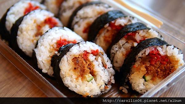 【隨興食記】木柵市場內。現做壽司 【隨興食記】木柵市場內。現做壽司