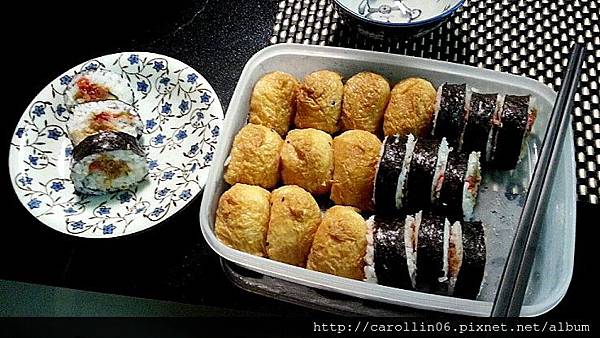 【隨興食記】木柵市場內。現做壽司 【隨興食記】木柵市場內。現做壽司