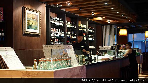 【食記】《隨意鳥地方義大利菜》氣泡甜白酒下午茶組-隨意鳥地方 【食記】《隨意鳥地方義大利菜》氣泡甜白酒下午茶組-隨意鳥地方