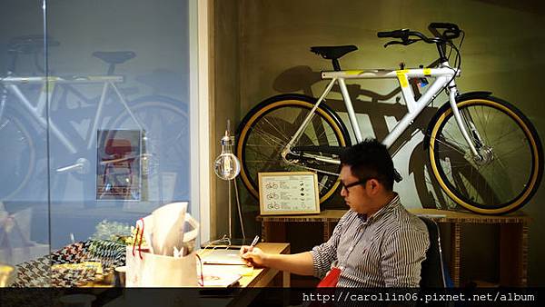 【食記】《Fabrica 椅子》設計感好味店-Fabrica 【食記】《Fabrica 椅子》設計感好味店-Fabrica