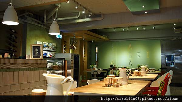 【食記】《Fabrica 椅子》設計感好味店-Fabrica 【食記】《Fabrica 椅子》設計感好味店-Fabrica