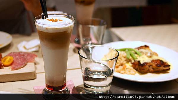 【食記】《Fabrica 椅子》設計感好味店-Fabrica 【食記】《Fabrica 椅子》設計感好味店-Fabrica