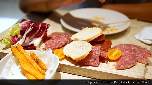 【食記】《Fabrica 椅子》設計感好味店-Fabrica 【食記】《Fabrica 椅子》設計感好味店-Fabrica