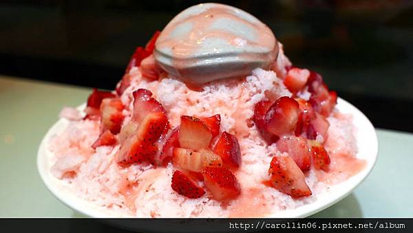 【隨興食記】《冰霸王ICE KING》抓住芒果的尾巴-ICE KING 【隨興食記】《冰霸王ICE KING》抓住芒果的尾巴-ICE KING