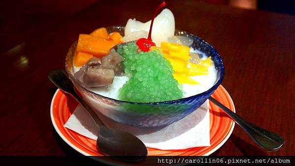 【食記】價格頗一般的《Lacuz 泰式料理》BELLAVITA店-Lacuz 【食記】價格頗一般的《Lacuz 泰式料理》BELLAVITA店-Lacuz