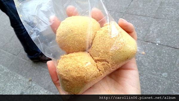 【美食】台北。中山區《不老客家傳統麻糬》行天宮超人氣便宜現做麻糬-不老 【美食】台北。中山區《不老客家傳統麻糬》行天宮超人氣便宜現做麻糬-不老