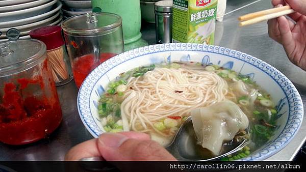 【美食】文山區。木柵光明戲院旁的不起眼無名老麵店 【美食】文山區。木柵光明戲院旁的不起眼無名老麵店