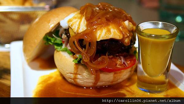 【食記】《Number Nine 9號咖啡&廚房》賣相可愛~-9號 【食記】《Number Nine 9號咖啡&廚房》賣相可愛~-9號