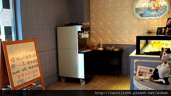 【隨興食記】《Pâtisserie ALEX》牛奶與水果霜淇淋-Pâtisserie ALEX 【隨興食記】《Pâtisserie ALEX》牛奶與水果霜淇淋-Pâtisserie ALEX