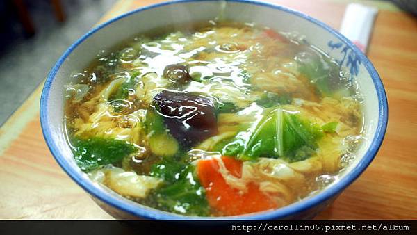 【隨興食記】《德記刀削牛肉麵》木柵小有名氣的麵館-刀削牛肉麵 【隨興食記】《德記刀削牛肉麵》木柵小有名氣的麵館-刀削牛肉麵