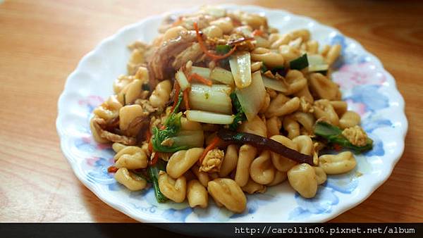 【隨興食記】《德記刀削牛肉麵》木柵小有名氣的麵館-刀削牛肉麵 【隨興食記】《德記刀削牛肉麵》木柵小有名氣的麵館-刀削牛肉麵