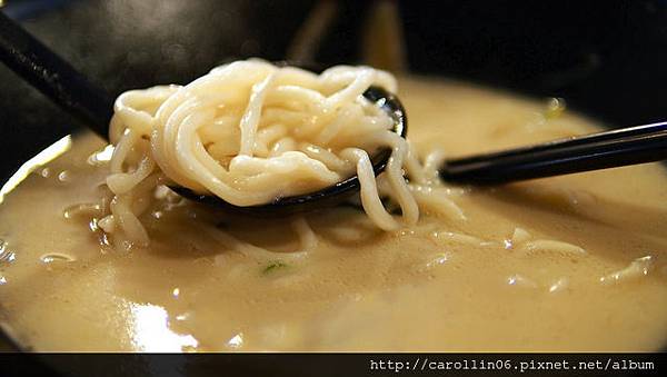 【食記】《川澤海 台日拉麵技研館》台日混血拉麵-川澤海 【食記】《川澤海 台日拉麵技研館》台日混血拉麵-川澤海