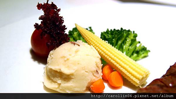 【美食】台北。大安區敦南《VOLKS 沃克牛排》平價高品質日式牛排 (邀稿)-VOLKS 【美食】台北。大安區敦南《VOLKS 沃克牛排》平價高品質日式牛排 (邀稿)-VOLKS