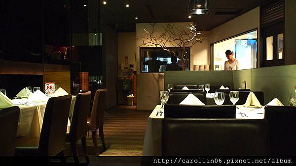 【美食】台北。大安區敦南《VOLKS 沃克牛排》平價高品質日式牛排 (邀稿)-VOLKS 【美食】台北。大安區敦南《VOLKS 沃克牛排》平價高品質日式牛排 (邀稿)-VOLKS