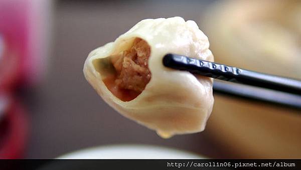 【食記】《福鼎湯包店(2店)》著名的路邊攤鼎泰豐...!?-湯包 【食記】《福鼎湯包店(2店)》著名的路邊攤鼎泰豐...!?-湯包