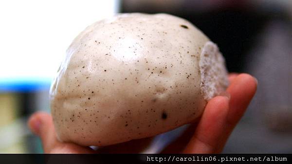 【隨興食記】《四季香頂級手工饅頭》滴水不加-手工饅頭 【隨興食記】《四季香頂級手工饅頭》滴水不加-手工饅頭