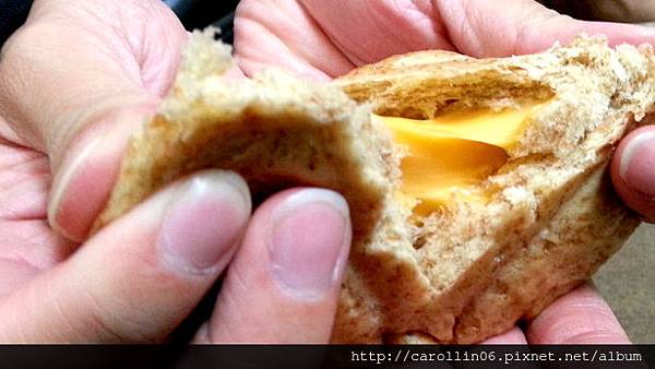 【隨興食記】《四季香頂級手工饅頭》滴水不加-手工饅頭 【隨興食記】《四季香頂級手工饅頭》滴水不加-手工饅頭