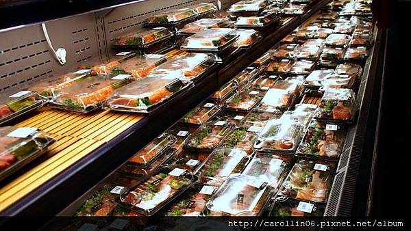 【食記】三井集團《上引水產》尚青尚便宜-上引水產 【食記】三井集團《上引水產》尚青尚便宜-上引水產