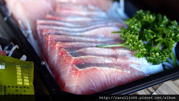 【食記】三井集團《上引水產》尚青尚便宜-上引水產 【食記】三井集團《上引水產》尚青尚便宜-上引水產