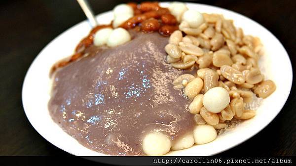 【隨興食記】《雙連圓仔湯》捷運雙連站的排隊甜品-雙連圓仔湯 【隨興食記】《雙連圓仔湯》捷運雙連站的排隊甜品-雙連圓仔湯