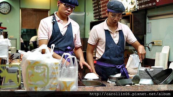 【隨興食記】《雙連圓仔湯》捷運雙連站的排隊甜品-雙連圓仔湯 【隨興食記】《雙連圓仔湯》捷運雙連站的排隊甜品-雙連圓仔湯