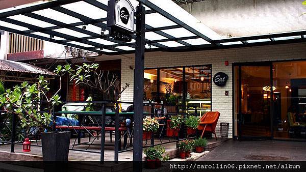 【試吃】《Eat Eat 意義Bistro》藝人常出沒的藝人店-Bistro 【試吃】《Eat Eat 意義Bistro》藝人常出沒的藝人店-Bistro