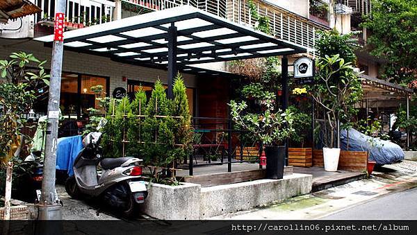 【試吃】《Eat Eat 意義Bistro》藝人常出沒的藝人店-Bistro 【試吃】《Eat Eat 意義Bistro》藝人常出沒的藝人店-Bistro