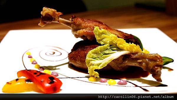 【試吃】《Eat Eat 意義Bistro》藝人常出沒的藝人店-Bistro