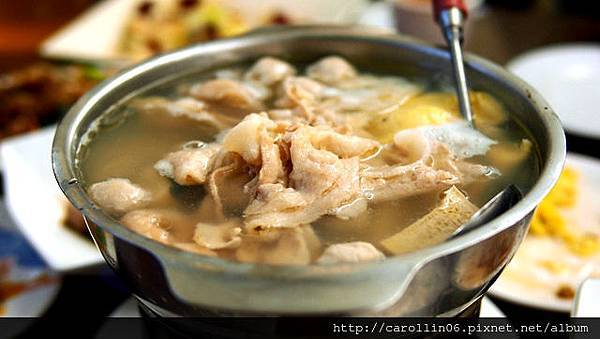 【隨興食記】台中。《十分有味》中式料理便宜吃到飽-十分有味