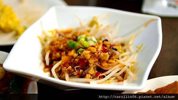 【隨興食記】台中。《十分有味》中式料理便宜吃到飽-十分有味