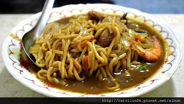 【隨興食記】基隆。《正老牌咖哩麵》巷子內的三十年老店