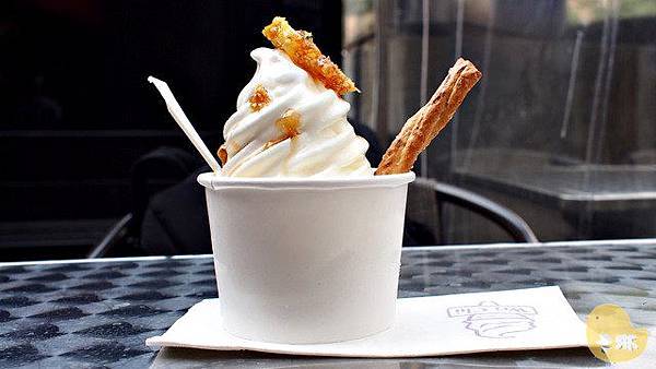 【美食】台北。松山區《微淇甜蜜屋 Weichi Sweets》小巨蛋慶城街霜淇淋推薦-Weichi Sweets 【美食】台北。松山區《微淇甜蜜屋 Weichi Sweets》小巨蛋慶城街霜淇淋推薦-Weichi Sweets