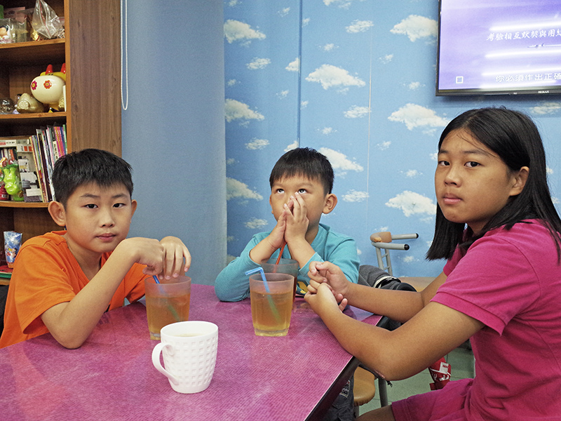 2014-11-08麻油雞006.jpg 2014-11-08麻油雞006.jpg