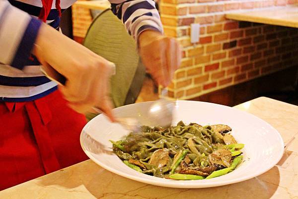 小義大利 little Italy(中華店):太浪漫了! 猶如漫步在濃濃異國風酒窖內享受美好食光‧Little Italy小義大利莊園 小義大利 little Italy(中華店):太浪漫了! 猶如漫步在濃濃異國風酒窖內享受美好食光‧Little Italy小義大利莊園