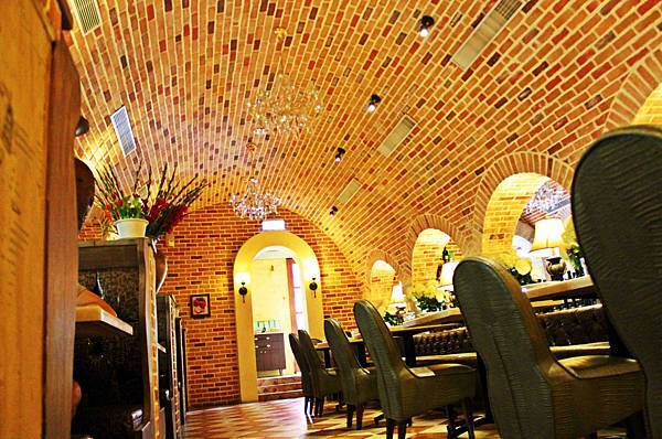 小義大利 little Italy(中華店):太浪漫了! 猶如漫步在濃濃異國風酒窖內享受美好食光‧Little Italy小義大利莊園 小義大利 little Italy(中華店):太浪漫了! 猶如漫步在濃濃異國風酒窖內享受美好食光‧Little Italy小義大利莊園