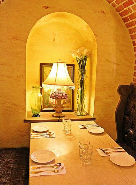 小義大利 little Italy(中華店):太浪漫了! 猶如漫步在濃濃異國風酒窖內享受美好食光‧Little Italy小義大利莊園 小義大利 little Italy(中華店):太浪漫了! 猶如漫步在濃濃異國風酒窖內享受美好食光‧Little Italy小義大利莊園