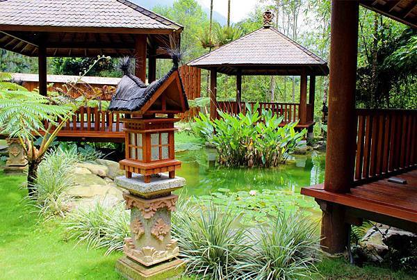 烏布雨林峇里島主題餐廳：群山圍繞隱身深山中，道地南洋異國峇里島風情‧烏布雨林主題餐廳