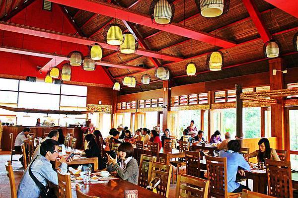 烏布雨林峇里島主題餐廳：群山圍繞隱身深山中，道地南洋異國峇里島風情‧烏布雨林主題餐廳