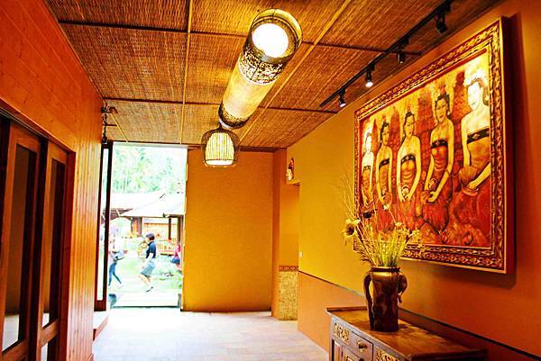 烏布雨林峇里島主題餐廳：群山圍繞隱身深山中，道地南洋異國峇里島風情‧烏布雨林主題餐廳